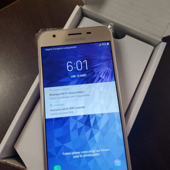 Samsung Galaxy J3 16GB Unlocked. In good condition !!! - Picture 5 of 5